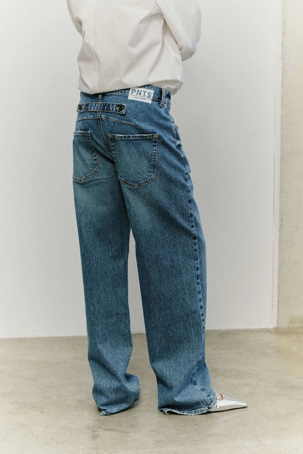 PNTS 38_ The Super B Jeans