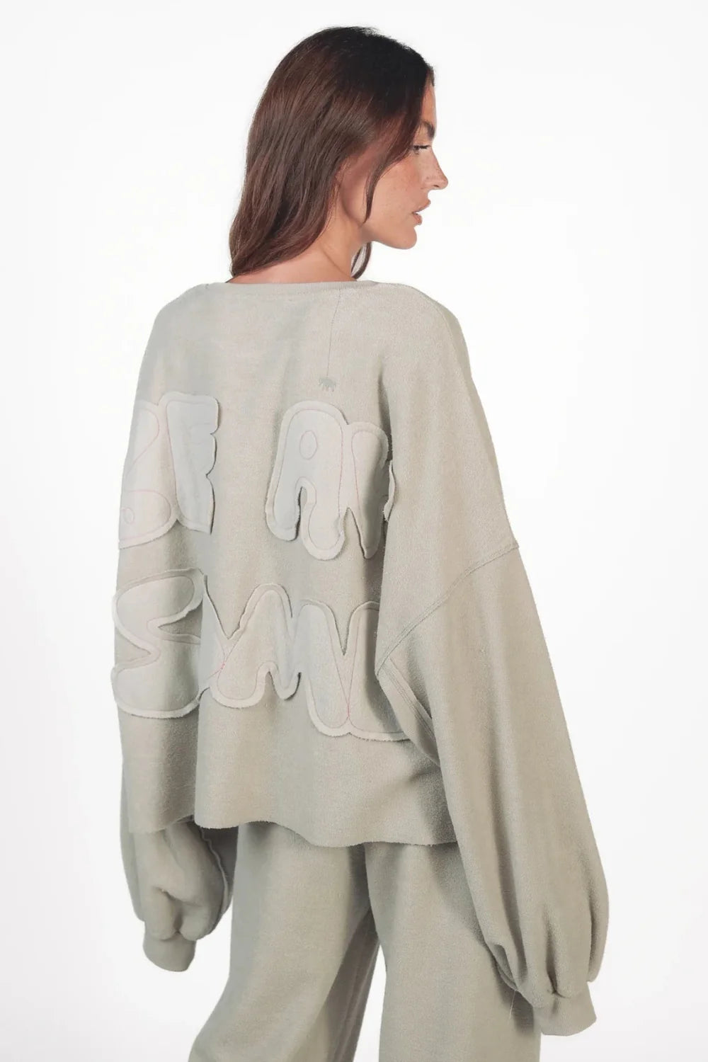 Love Joy Victory „Be Awsome“ Frottee Sweatshirt Bira in pussywillow Grey oder Pink Lemonade