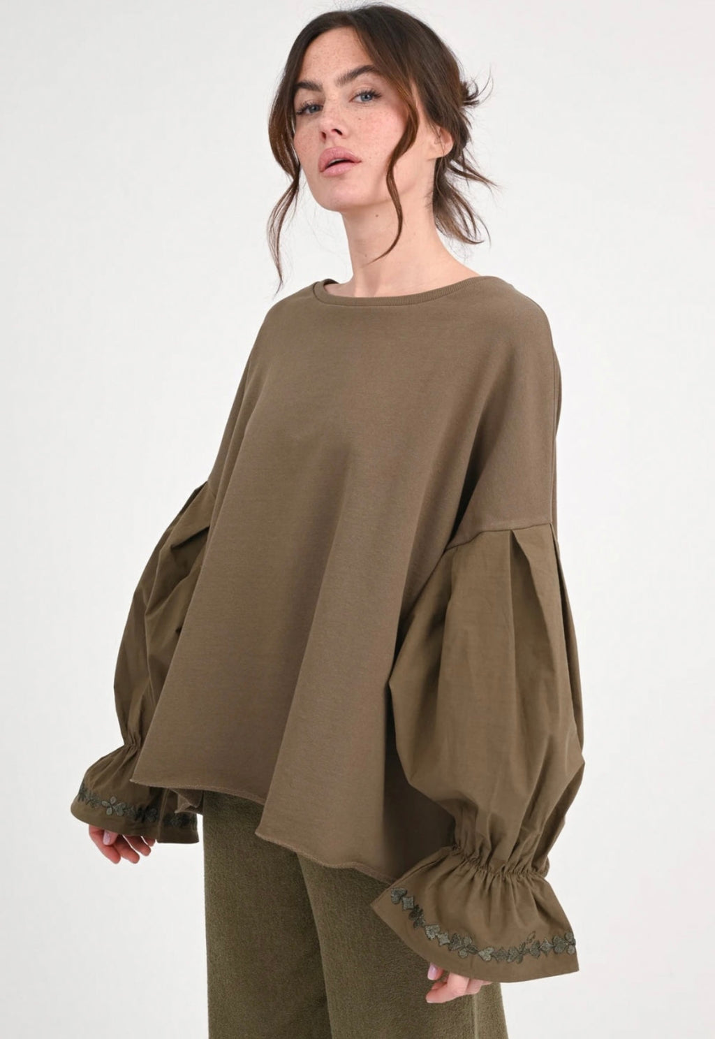 Love Joy Victory Sweatshirt Salem mit Materialmix