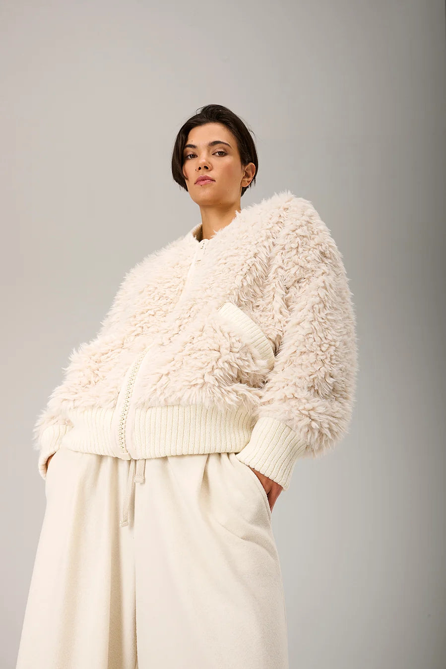 Liv Bergen Fluffy Jacke Creme