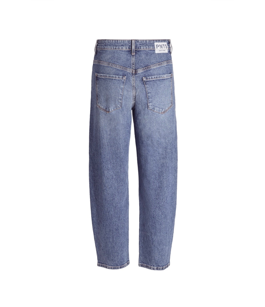 PNTS 05_The O Shape mittleres Blau