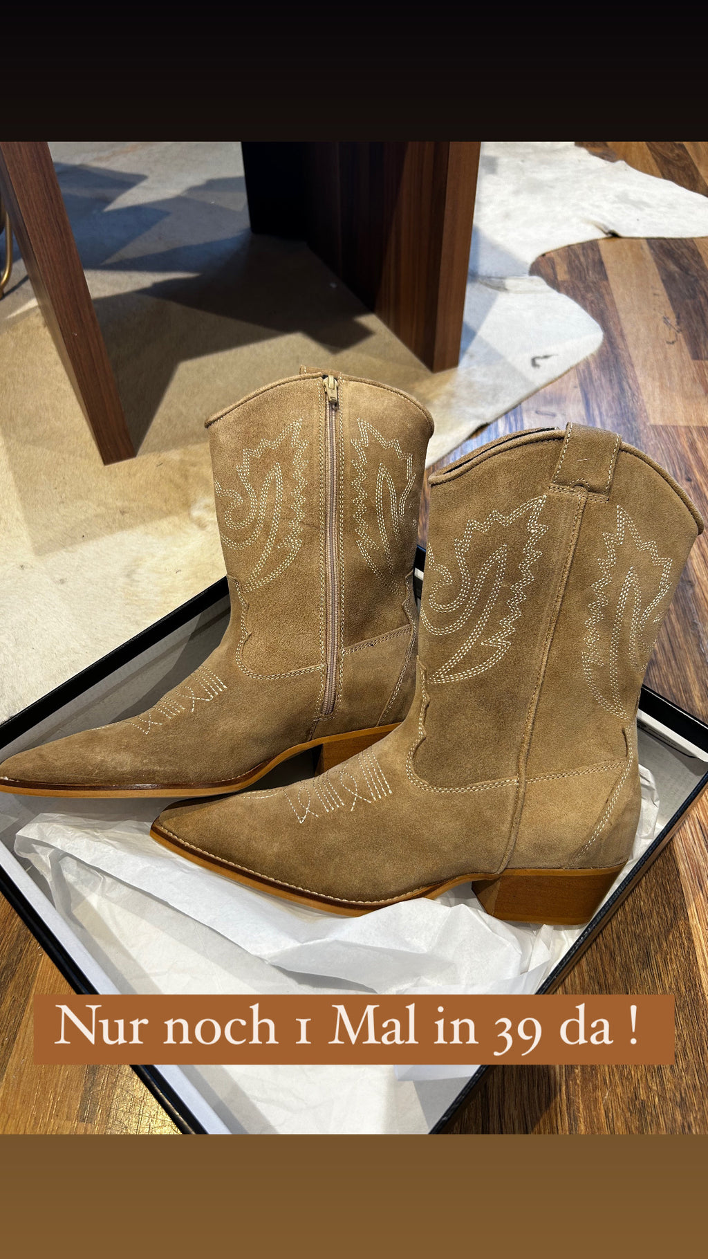 Juul&Belle Cowboy Boots