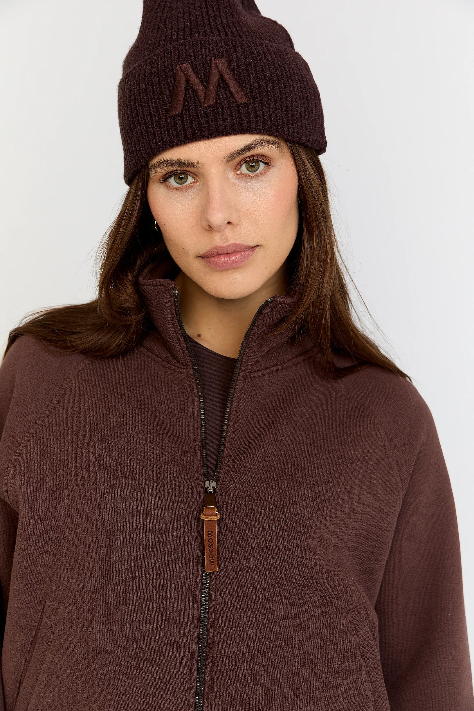 MSCW Moscow Beanie Strickmütze Farbe Pflaume