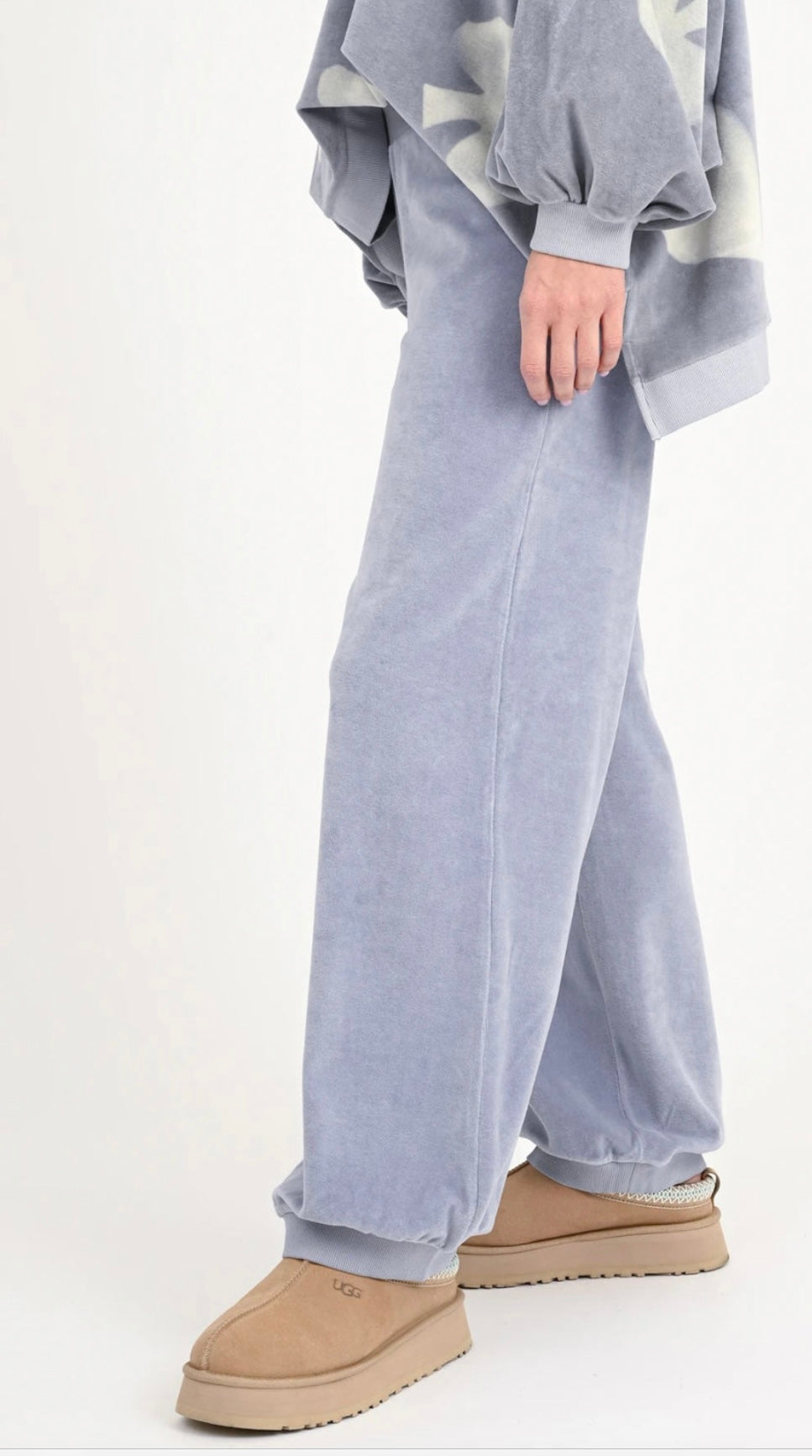 Love Joy Victory Sweathose Perry Light Sky