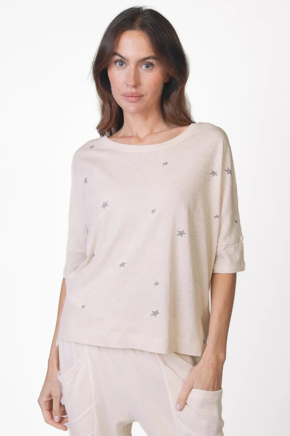 Love Joy Victory Daisy T-Shirt Sternenprint in Berry sorbet oder Chalk