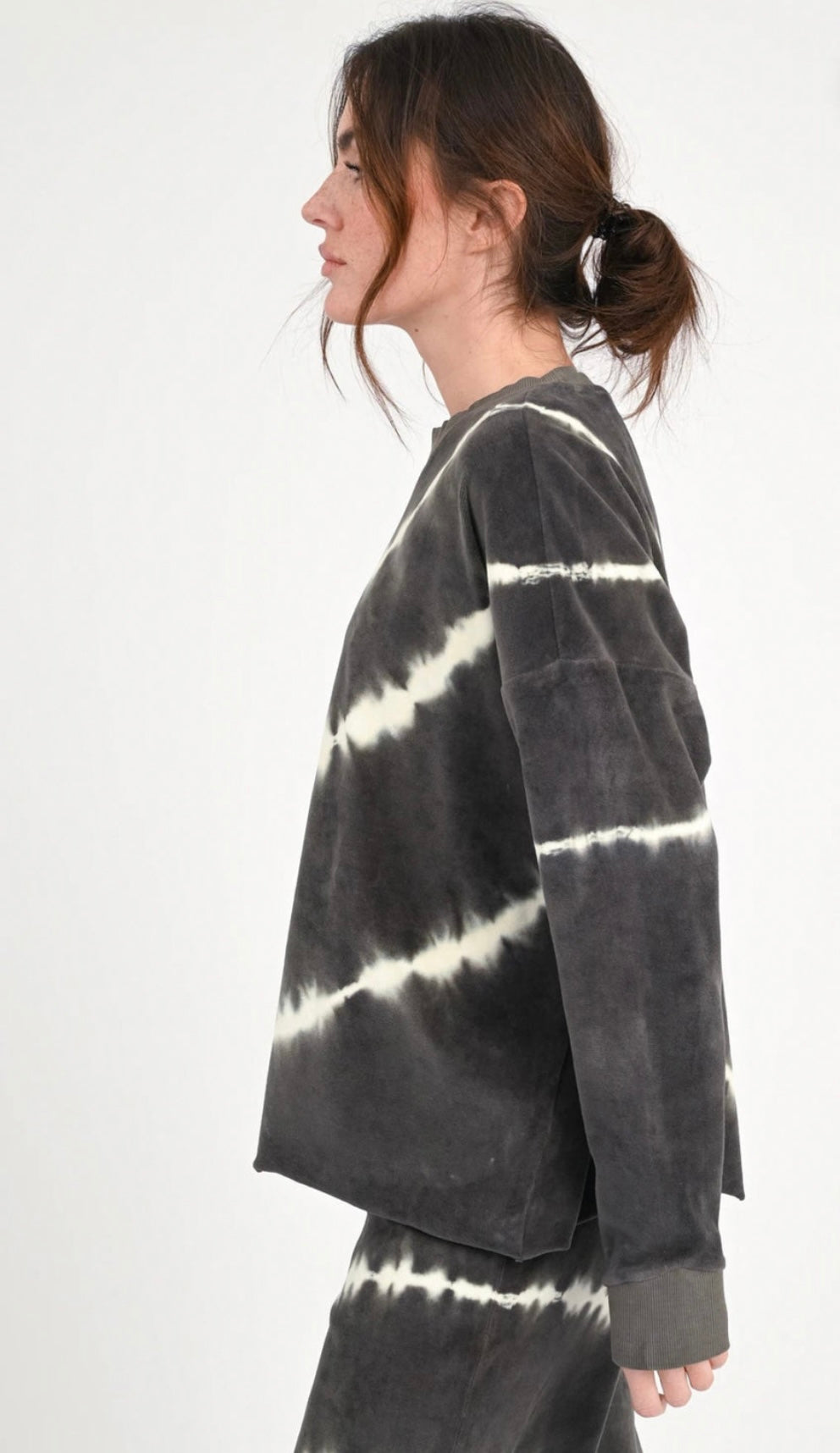 Love Joy Victory Velvet Sweatshirt Batik Wayne