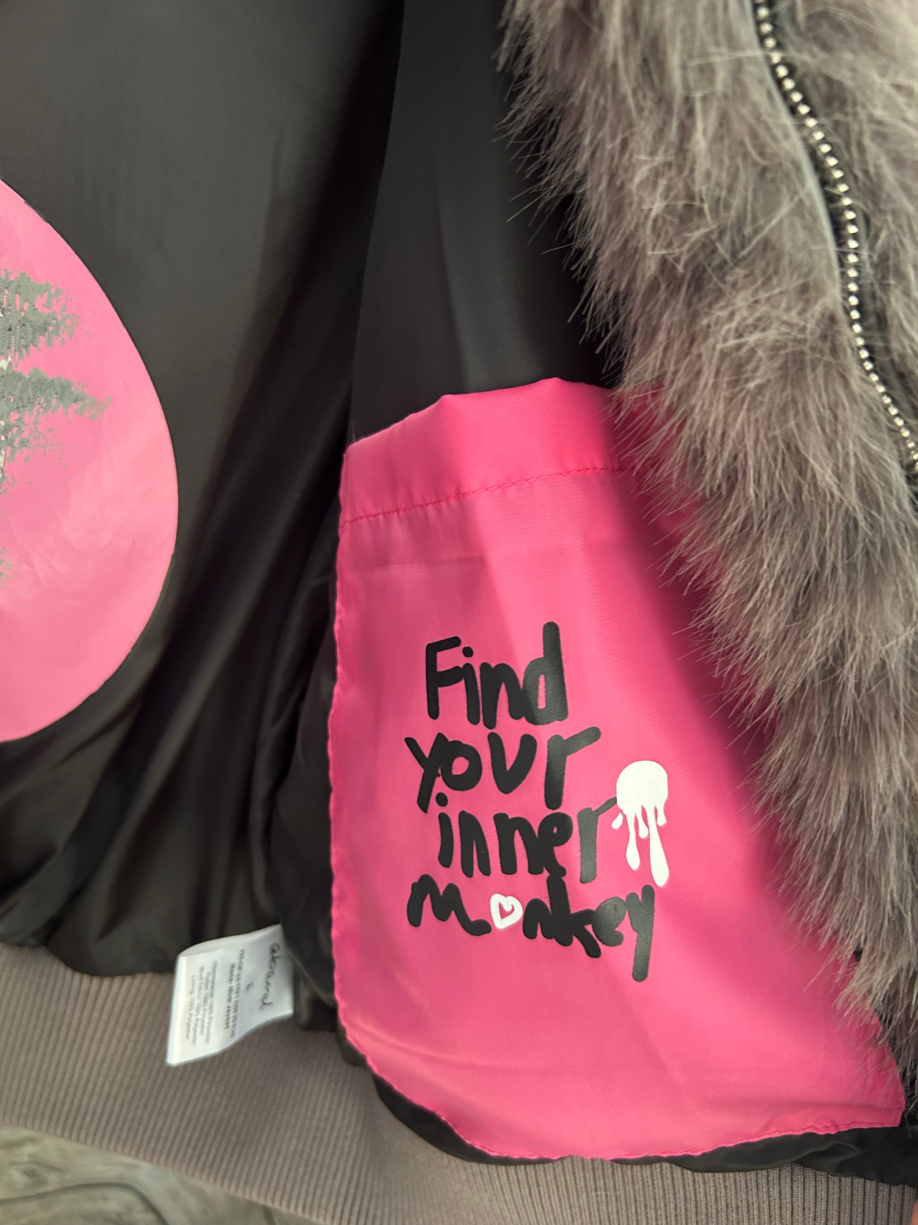 OP_Absurd Mario Mink Jacket grau