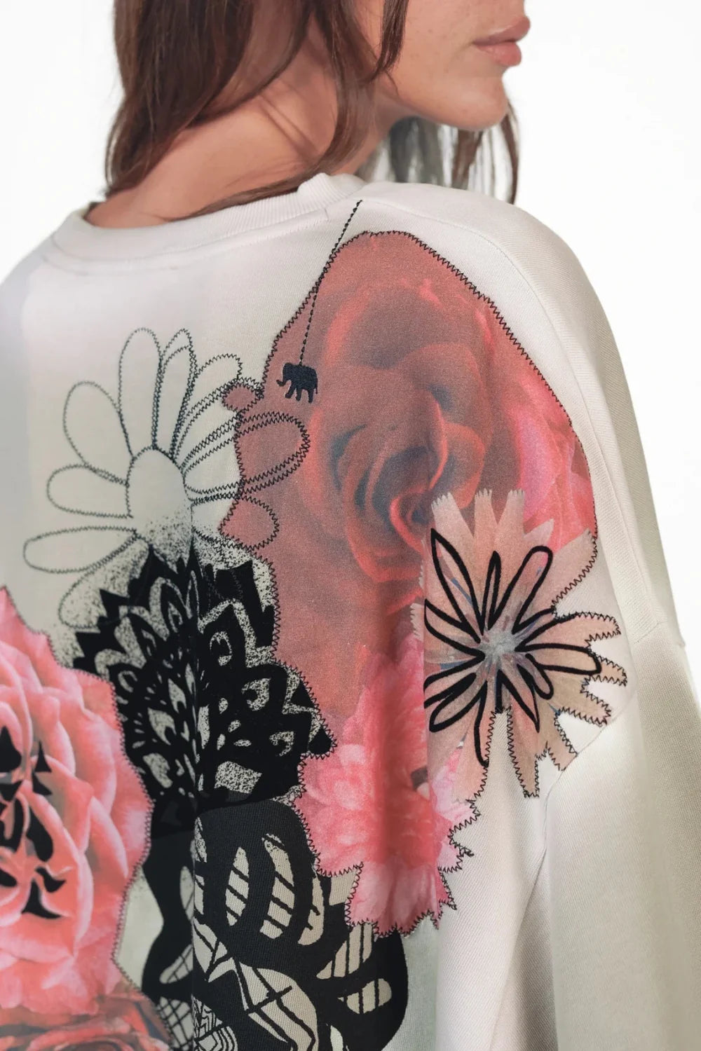 Love Joy Victory Bedrucktes Sweatshirt Tari in pussywillow Grey