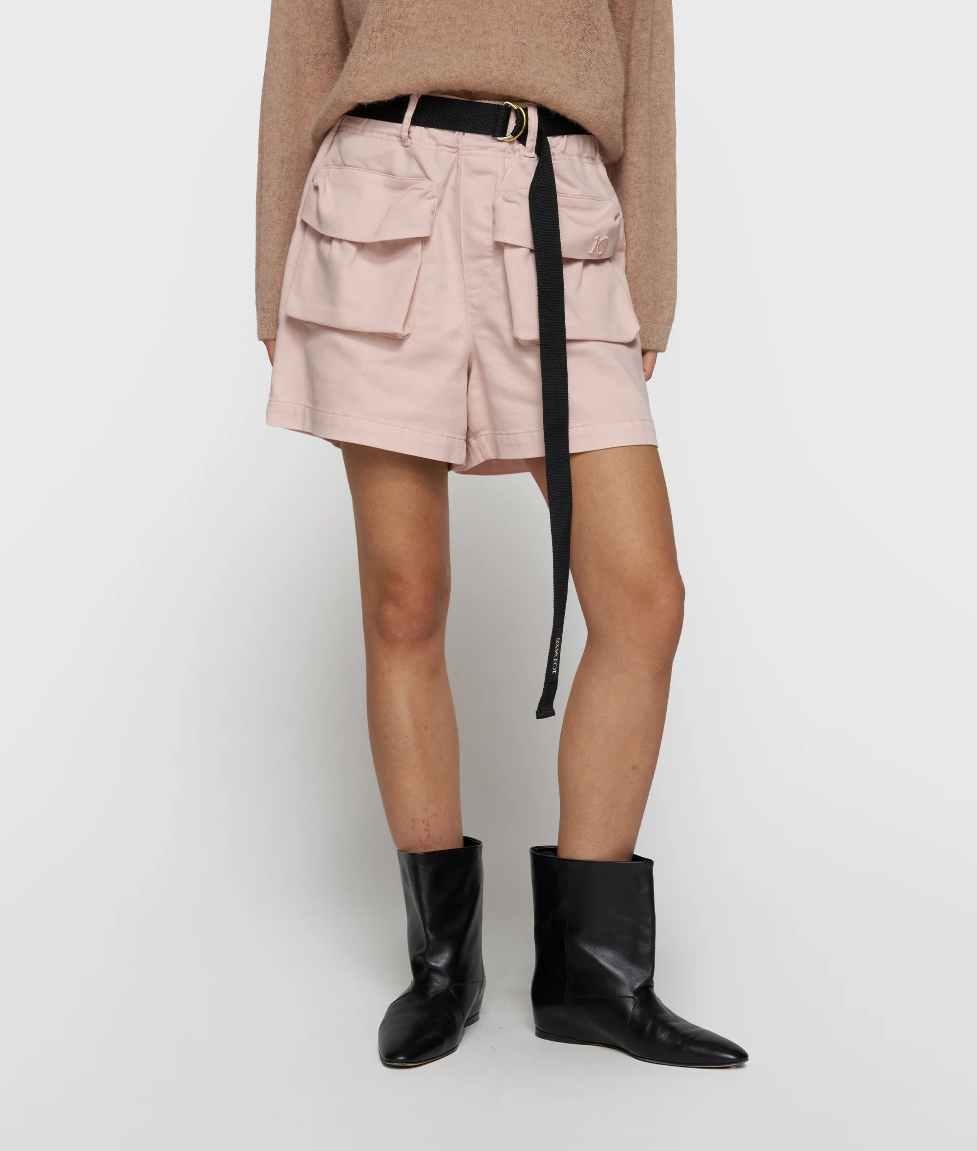 10 Days Utility Shorts Powder