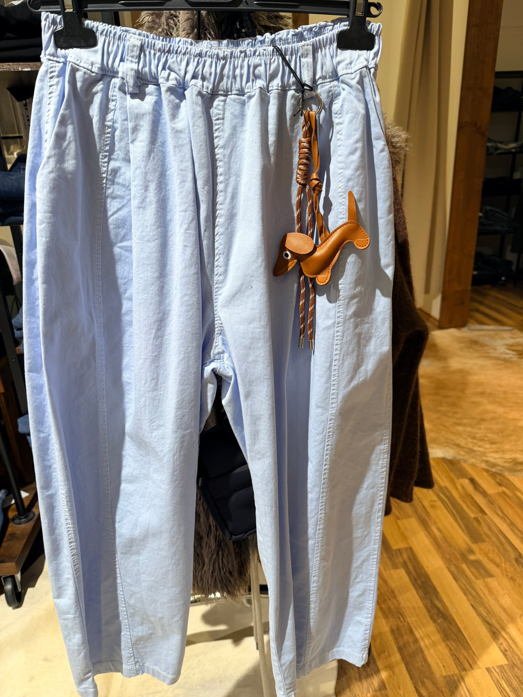 Cropped O-Shape Chino Hose hellblau