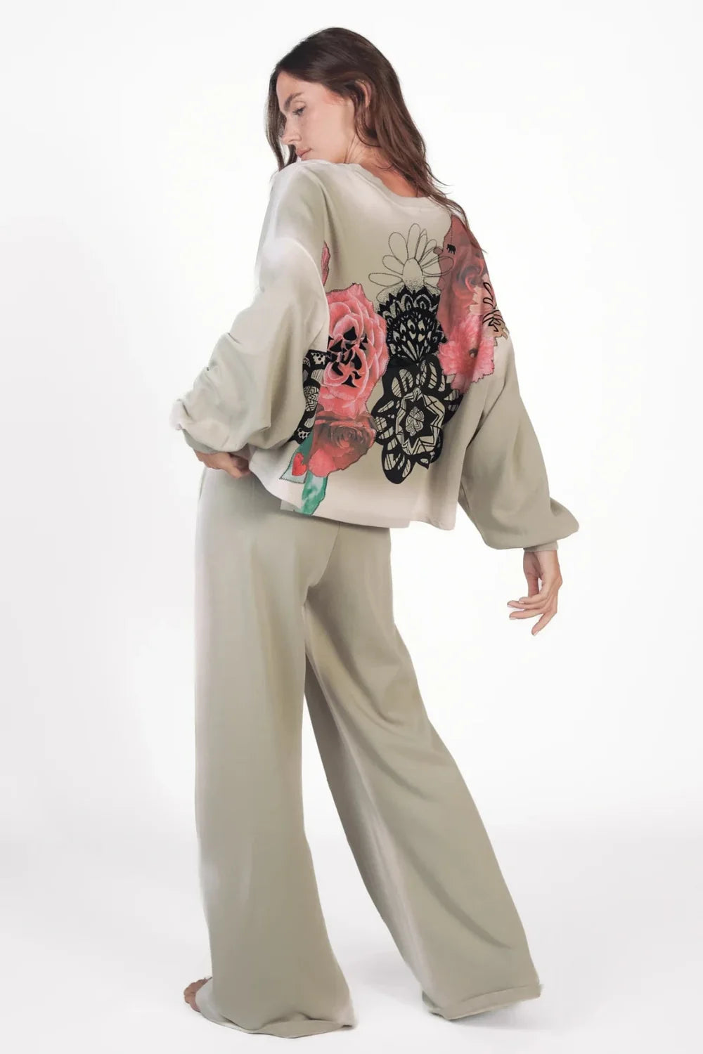 Love Joy Victory Bedrucktes Sweatshirt Tari in pussywillow Grey