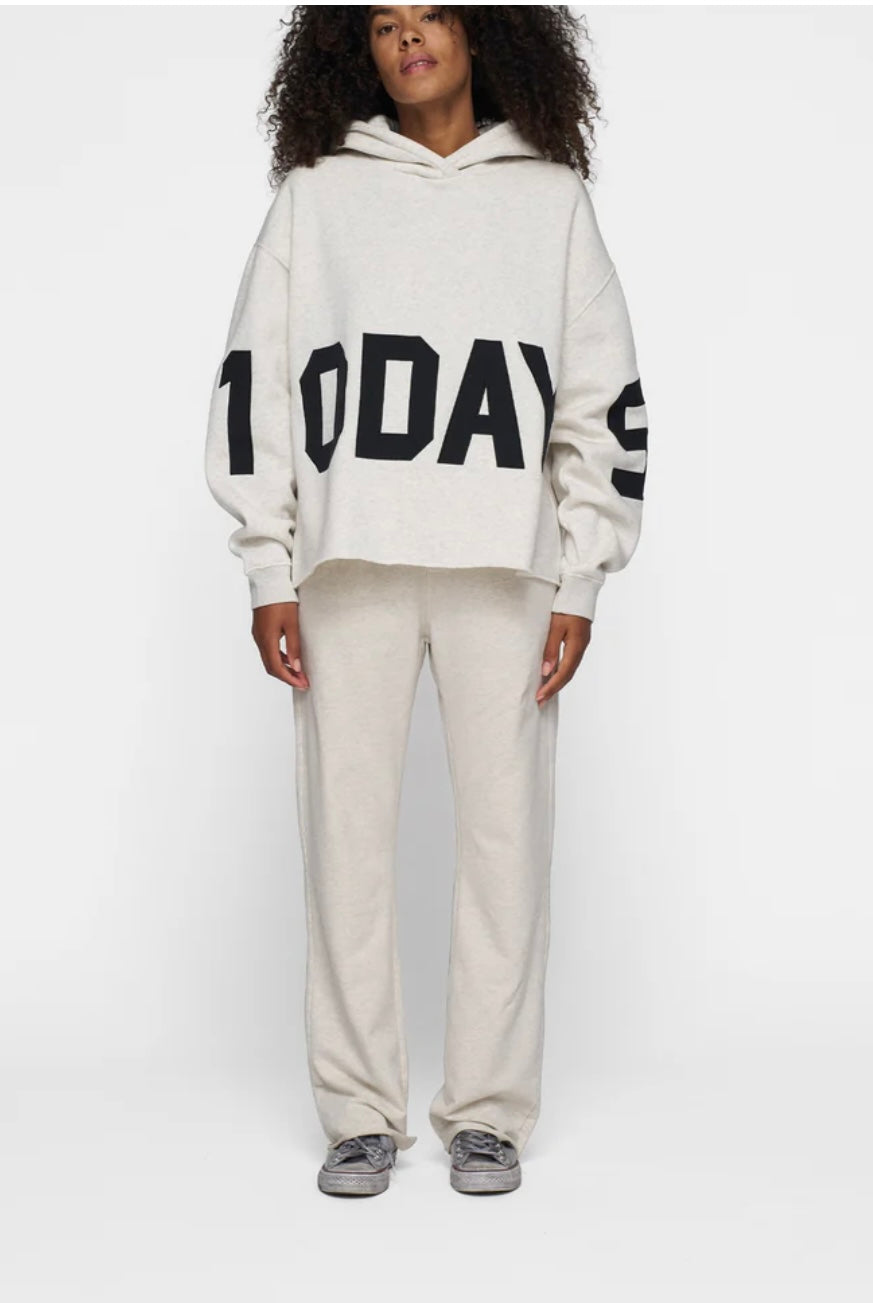 10 DAYS The Straight Jogger Soft White Melee