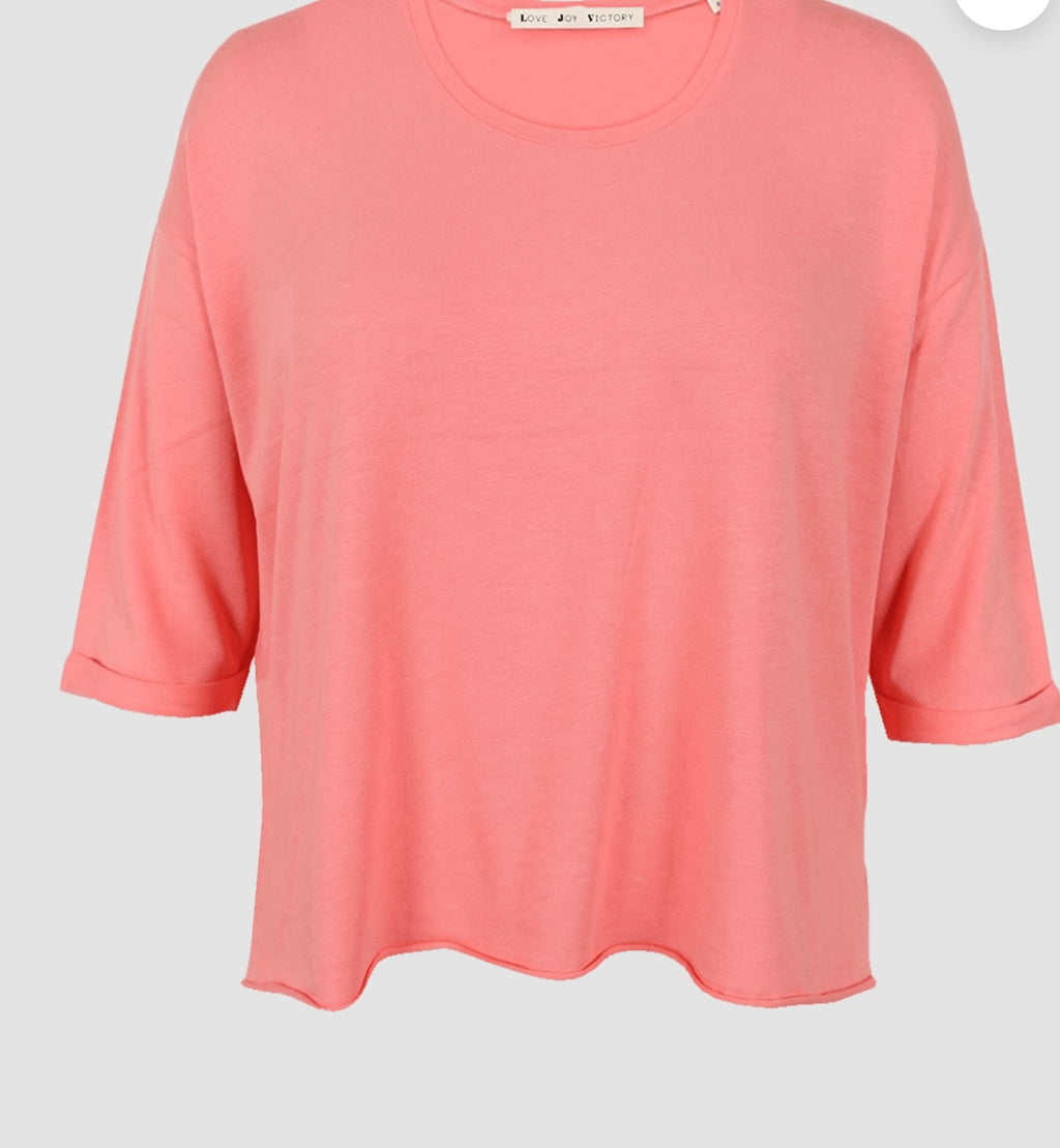 Love Joy Victory T-Shirt Mola