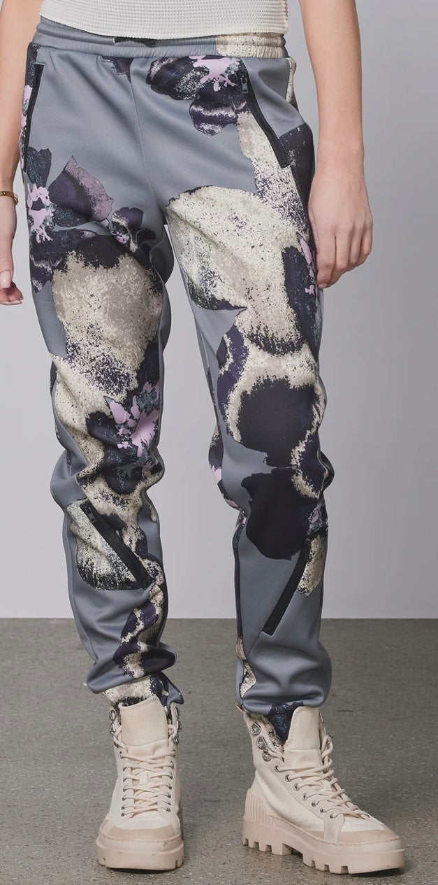 NÜ Denmark Yoko Hose