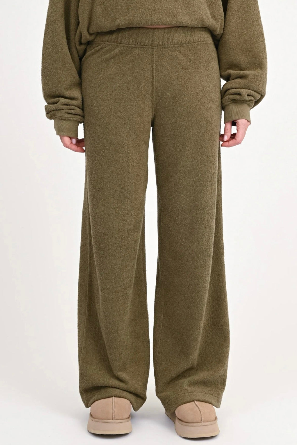 Love Joy Victory Frottee Sweathose Elenya oliv