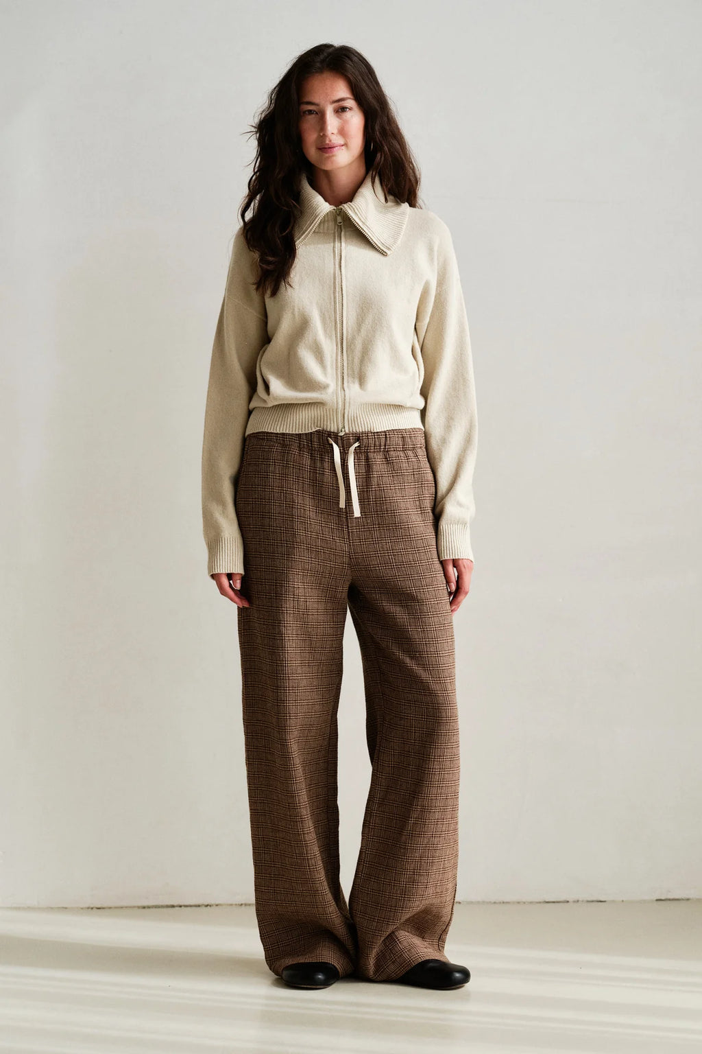 Penn&ink Cardigan Foam in Sand (W26B446LTD)