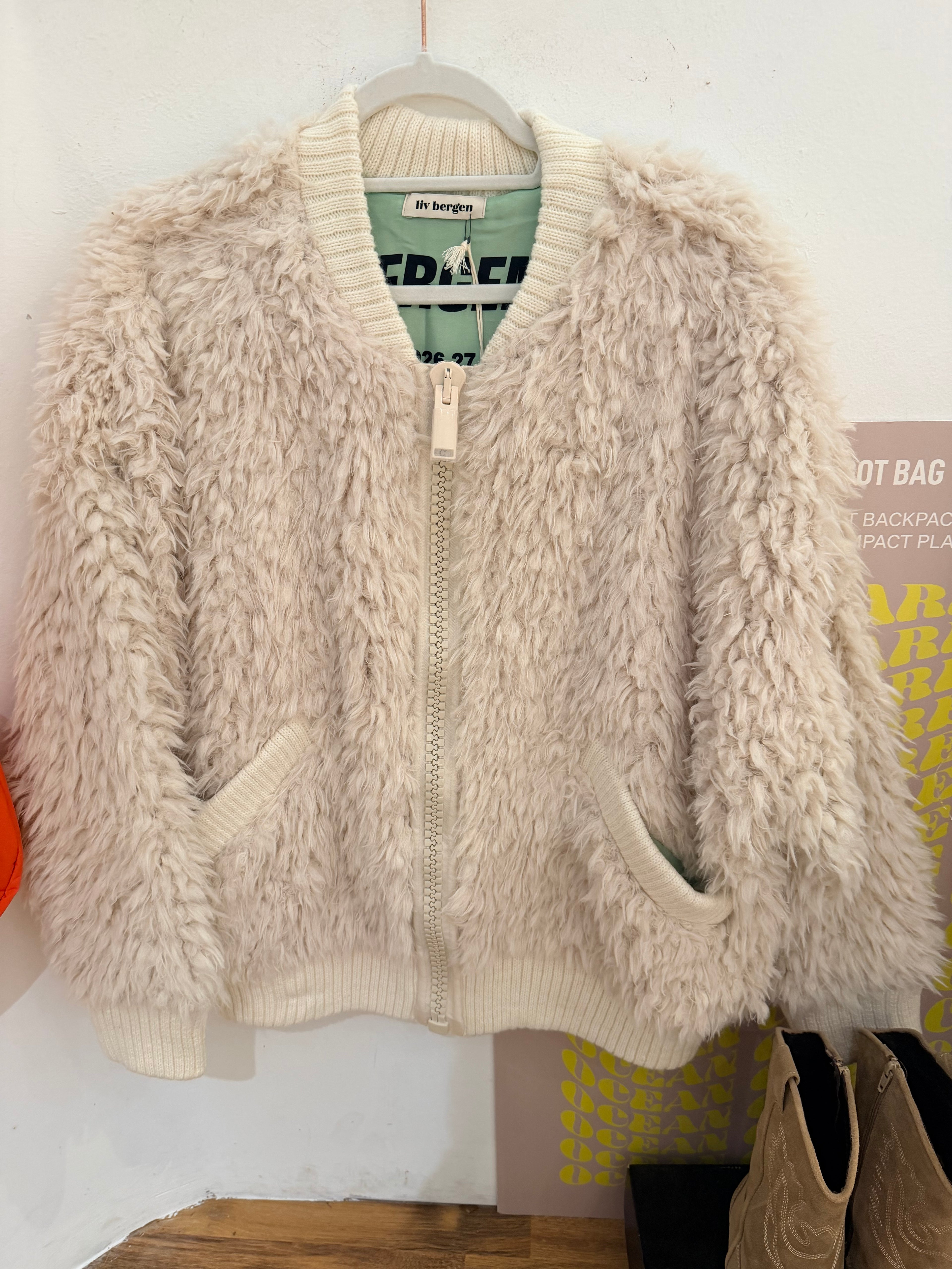 Liv Bergen Amsterdam New Teddy Jacke Creme