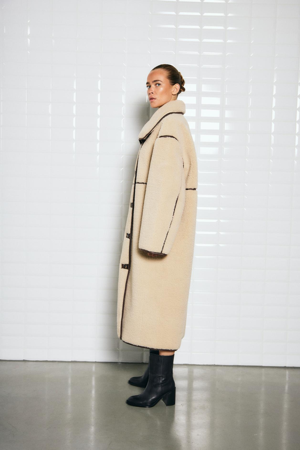 WBL Withblack Dajana Pile Coat