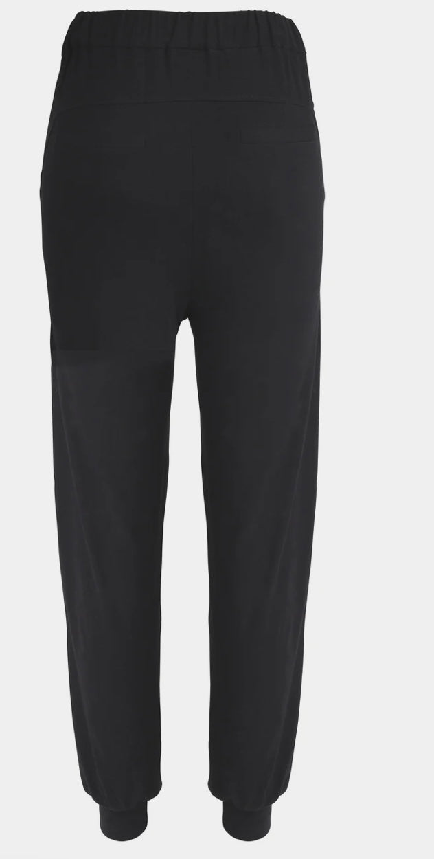 Xandra Hose