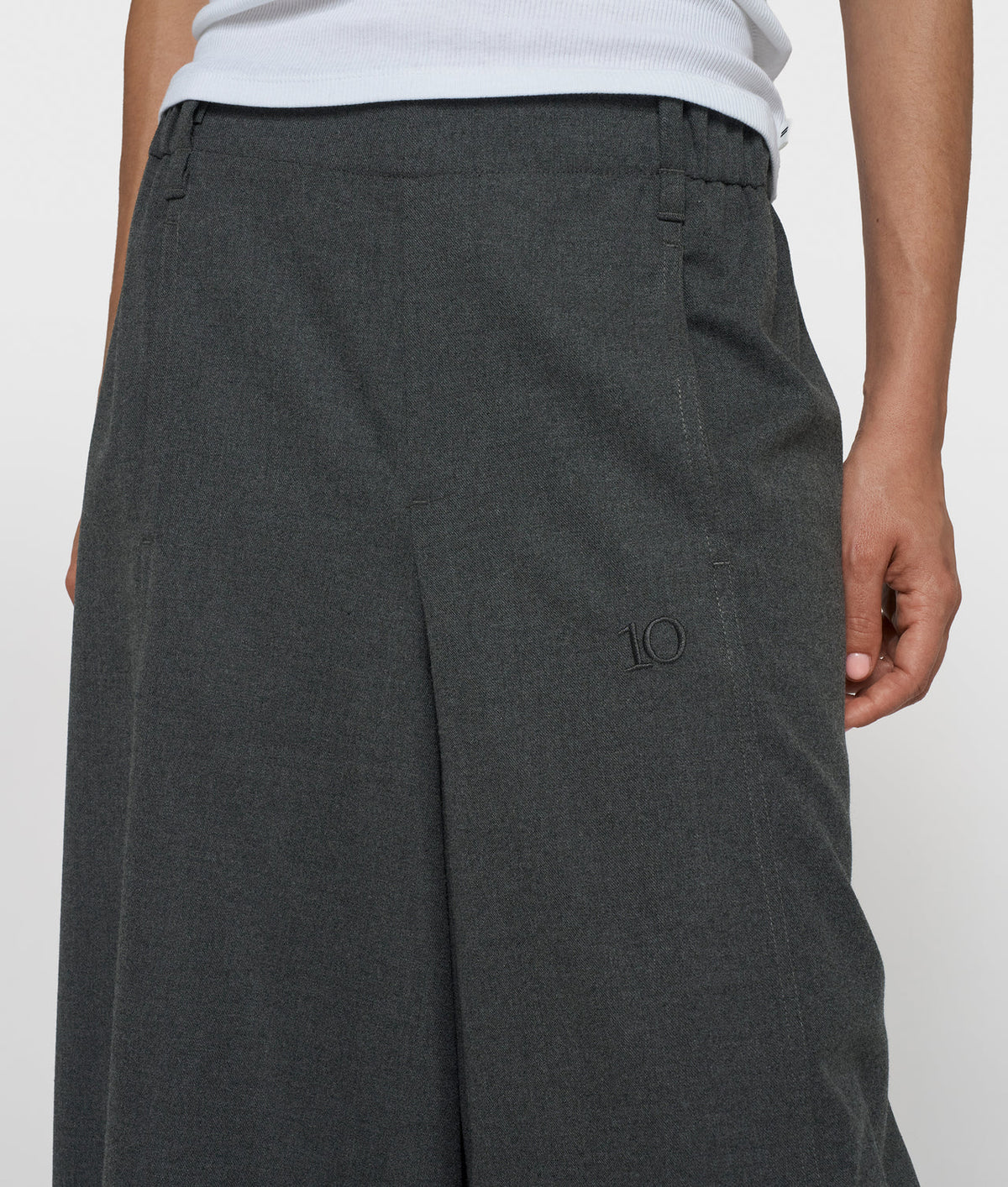 10 Days Elegante Bermuda Antra Melee