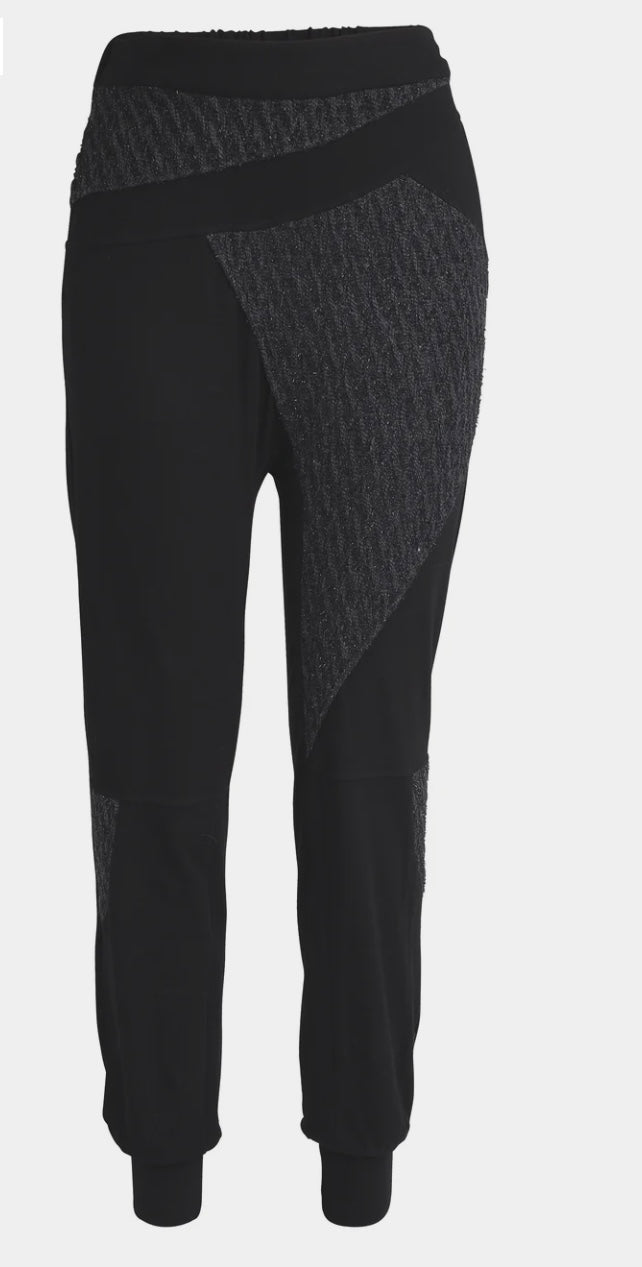 Xandra Hose