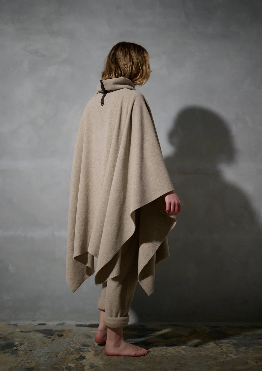 HSCPH Henriette Steffensen Lounge Poncho Farbe Bark ( dunkles oliv)
