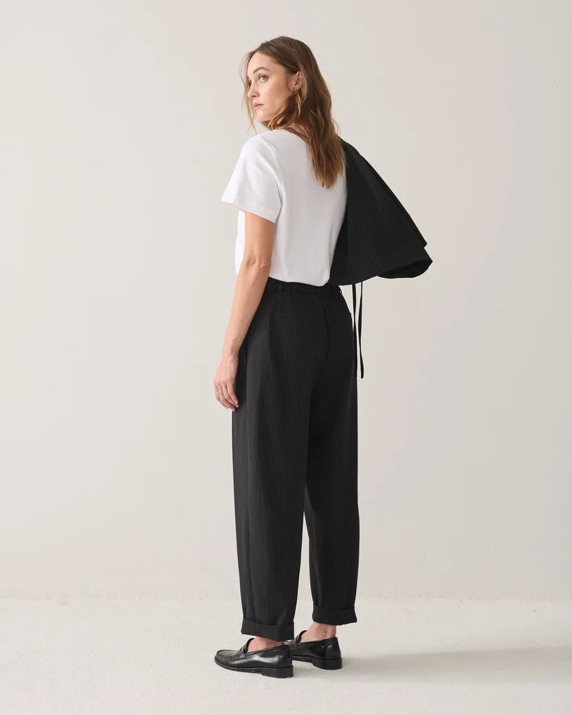 Summum Nadelstreifenhose Balloon Fit Schwarz