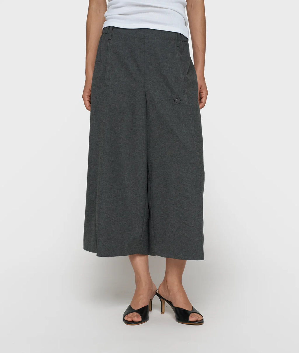10 Days Elegante Bermuda Antra Melee