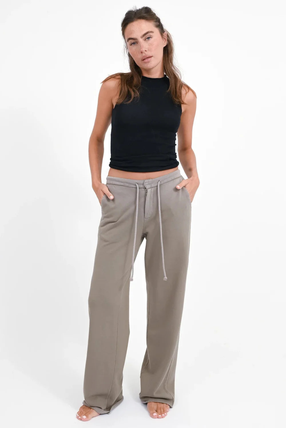 Love Joy Victory Sweathose Leonora taupe