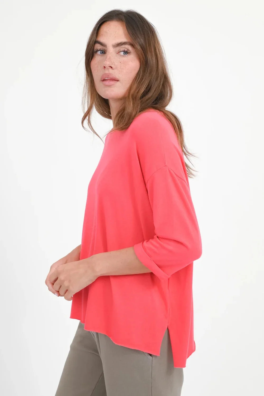 Love Joy Victory TShirt Mola in Geranium oder weiß