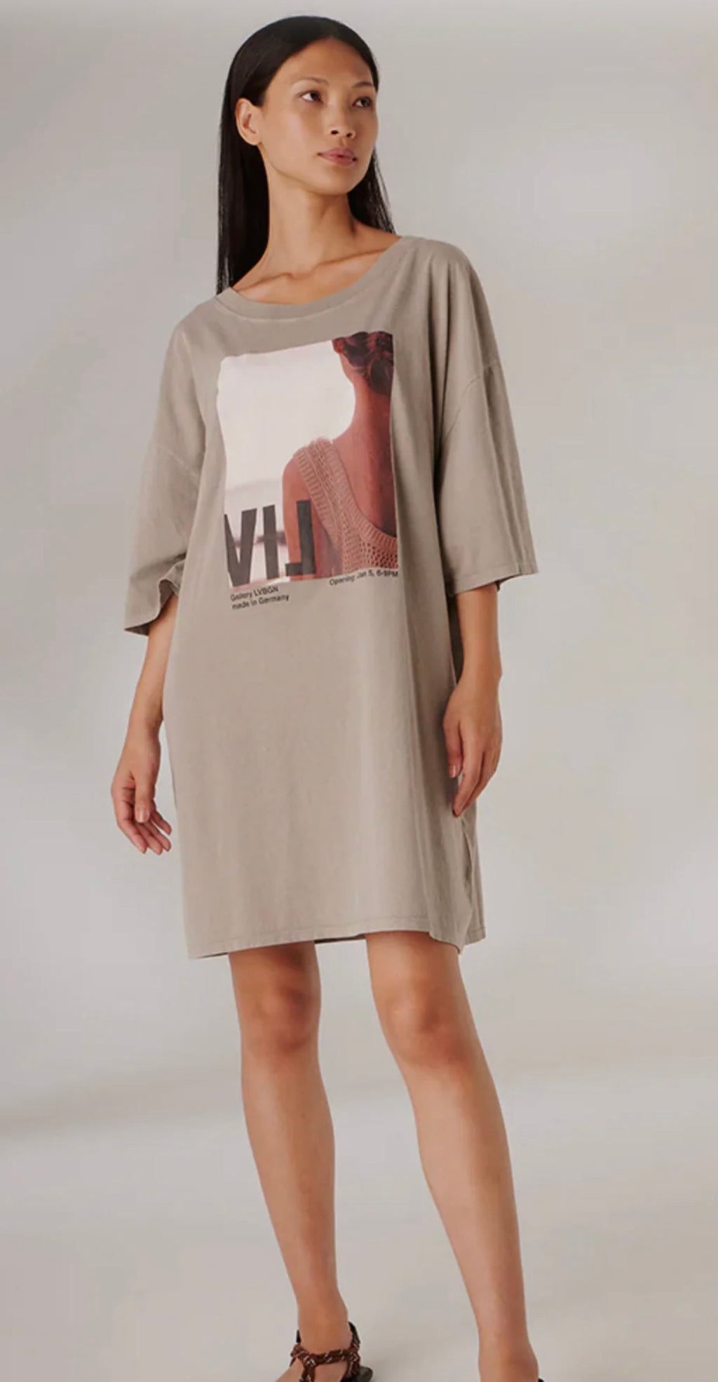 Liv Bergen NINETTE Photo TShirt Kleid Toffee Farben