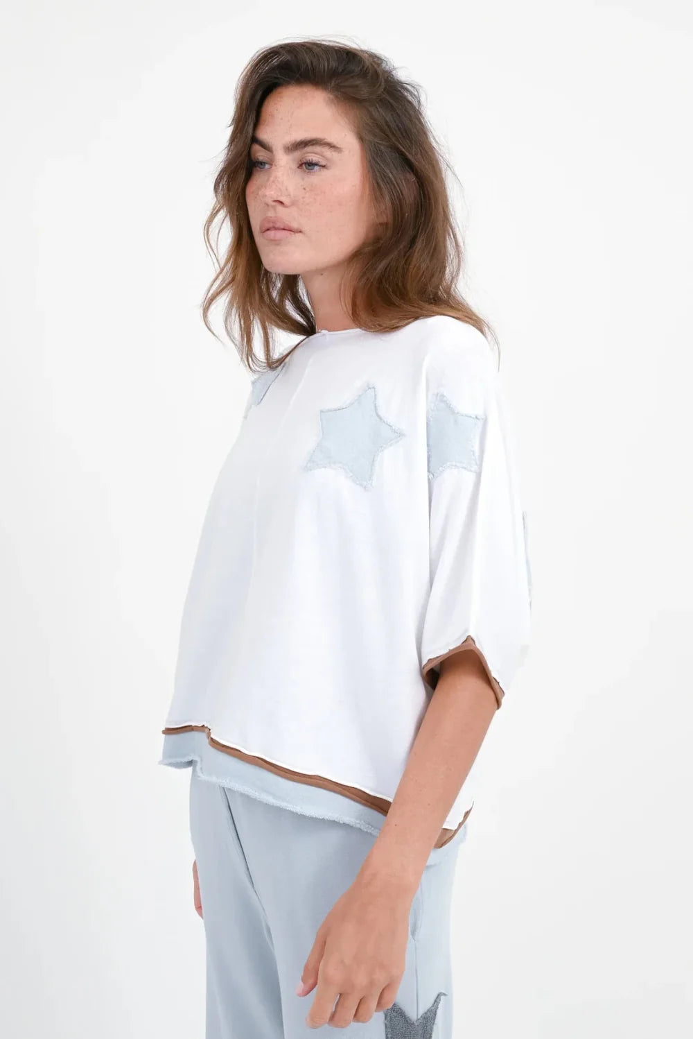 Love Joy Victory Shirt Rumbia Sternen Patches weiß