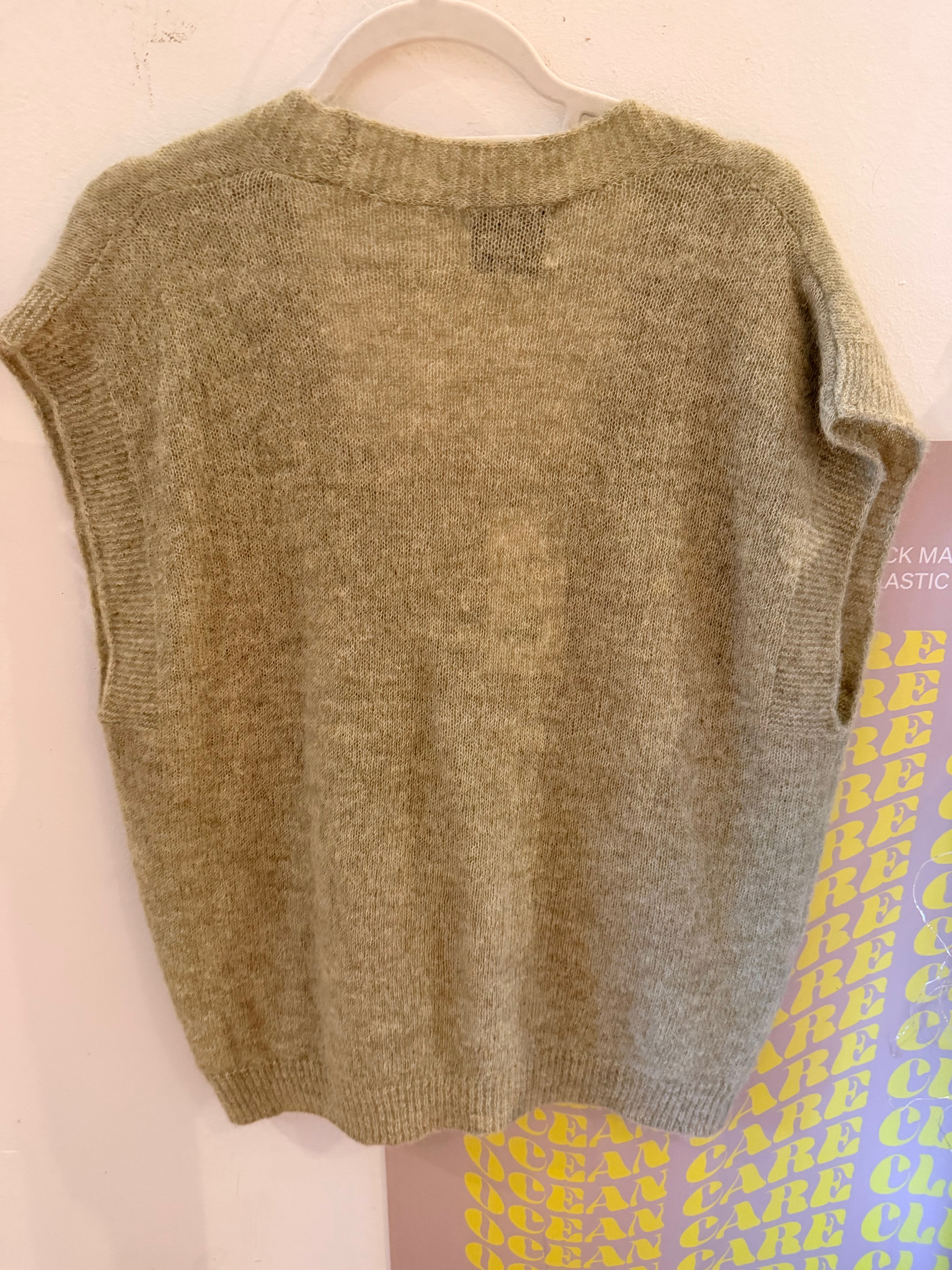 Simple The Brand SEPPA Gilet Weste oliv