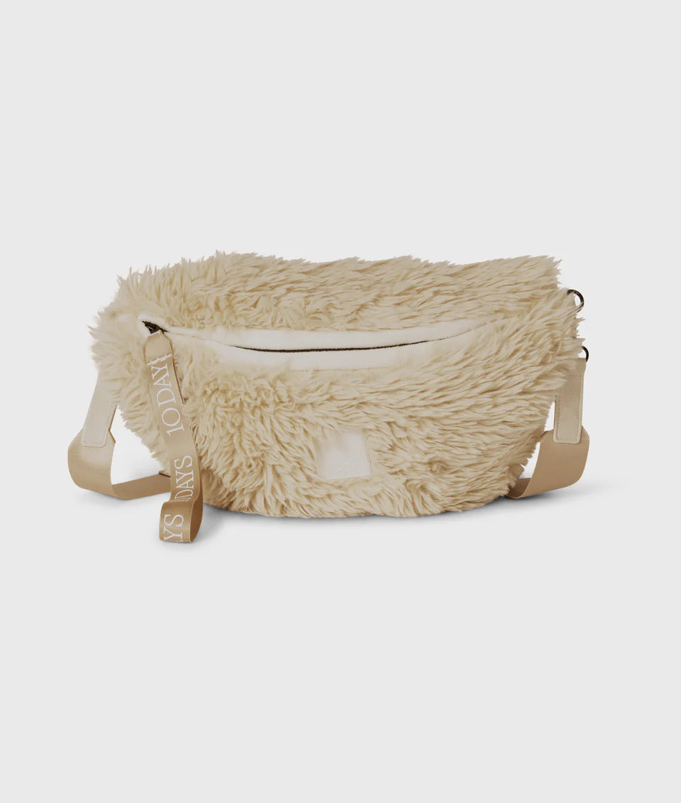 10 Days Fluffy Crossbody Bag Pearl