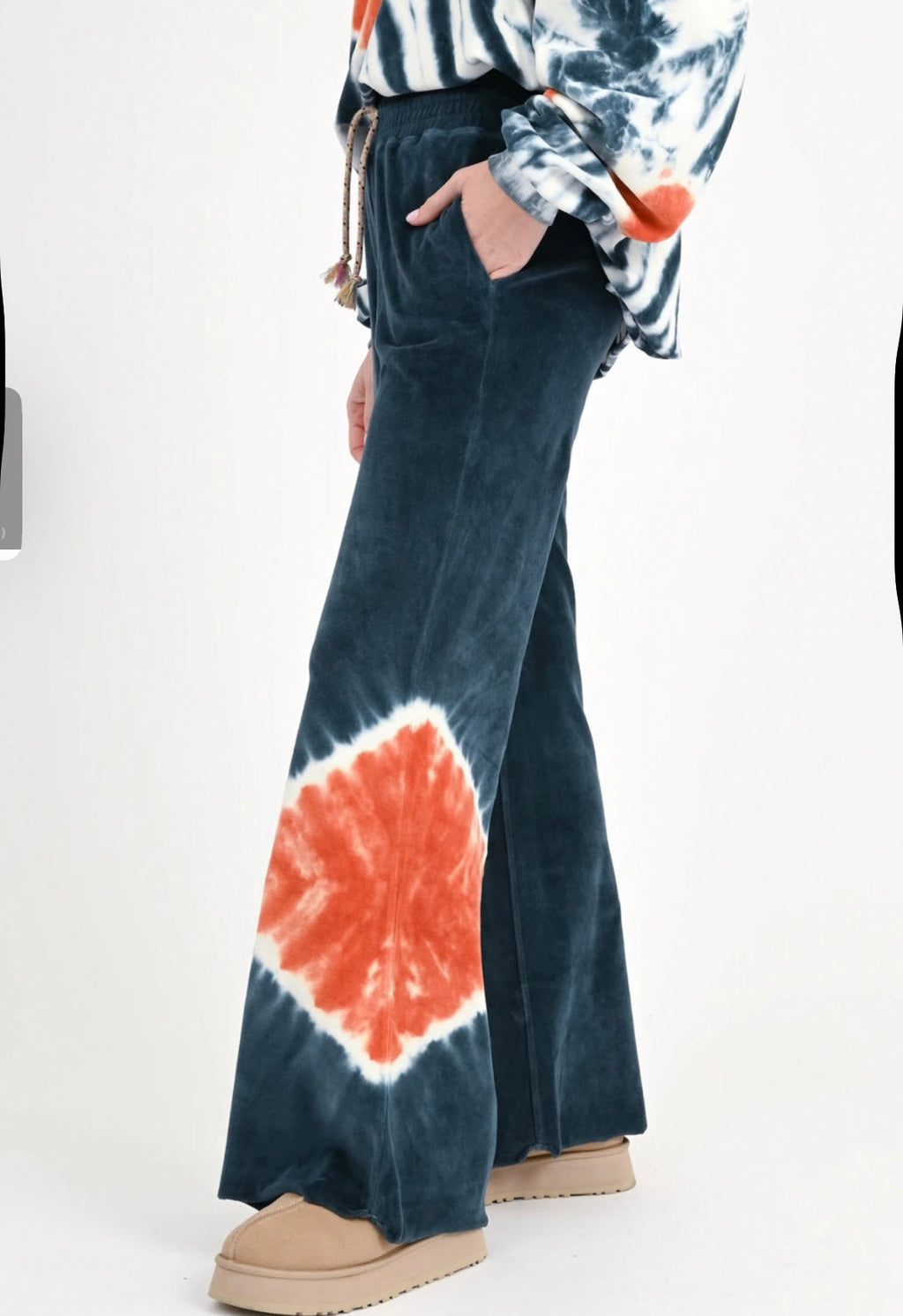 Love Joy Victory Velvet Batik Sweathose Lulu