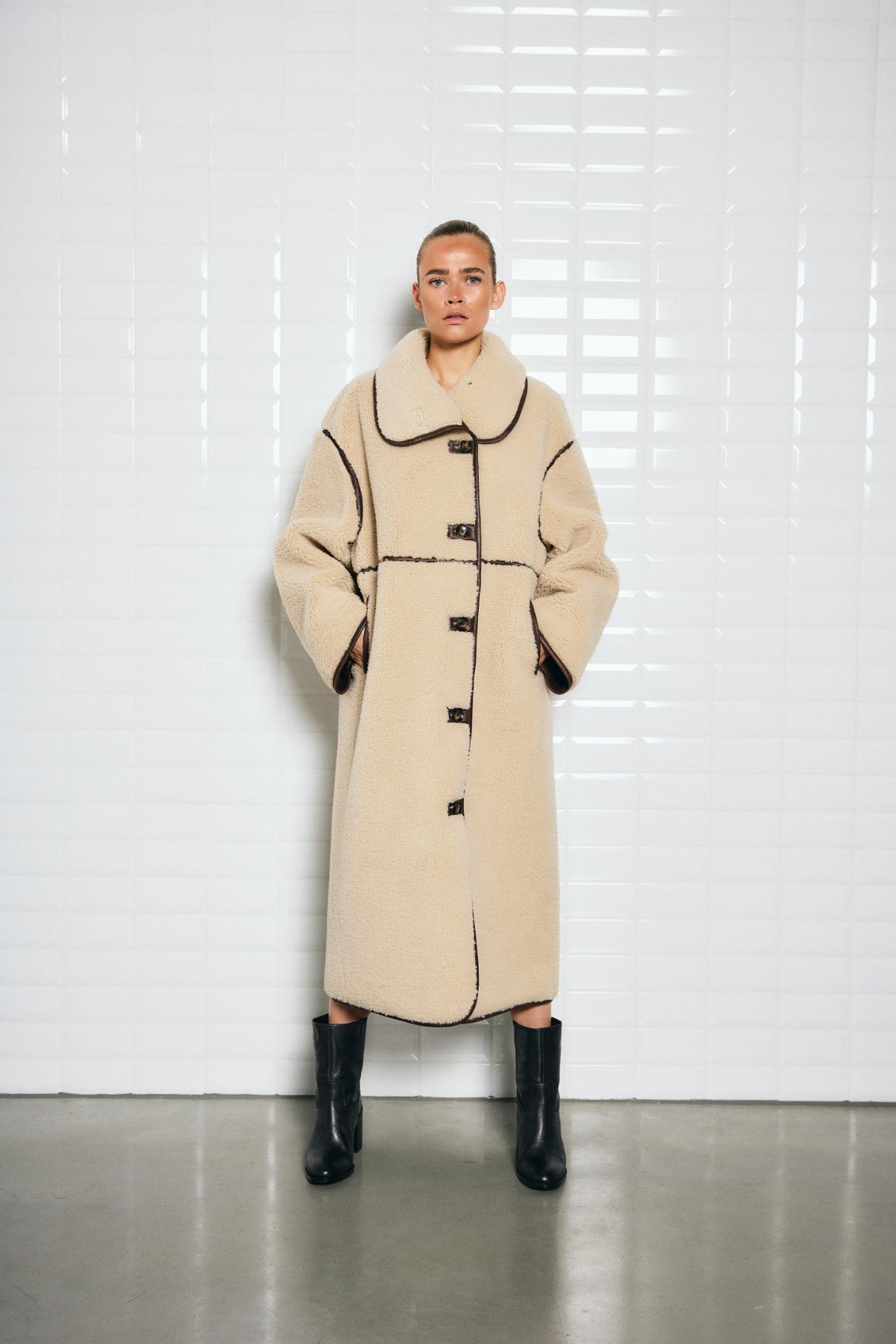 WBL Withblack Dajana Pile Coat