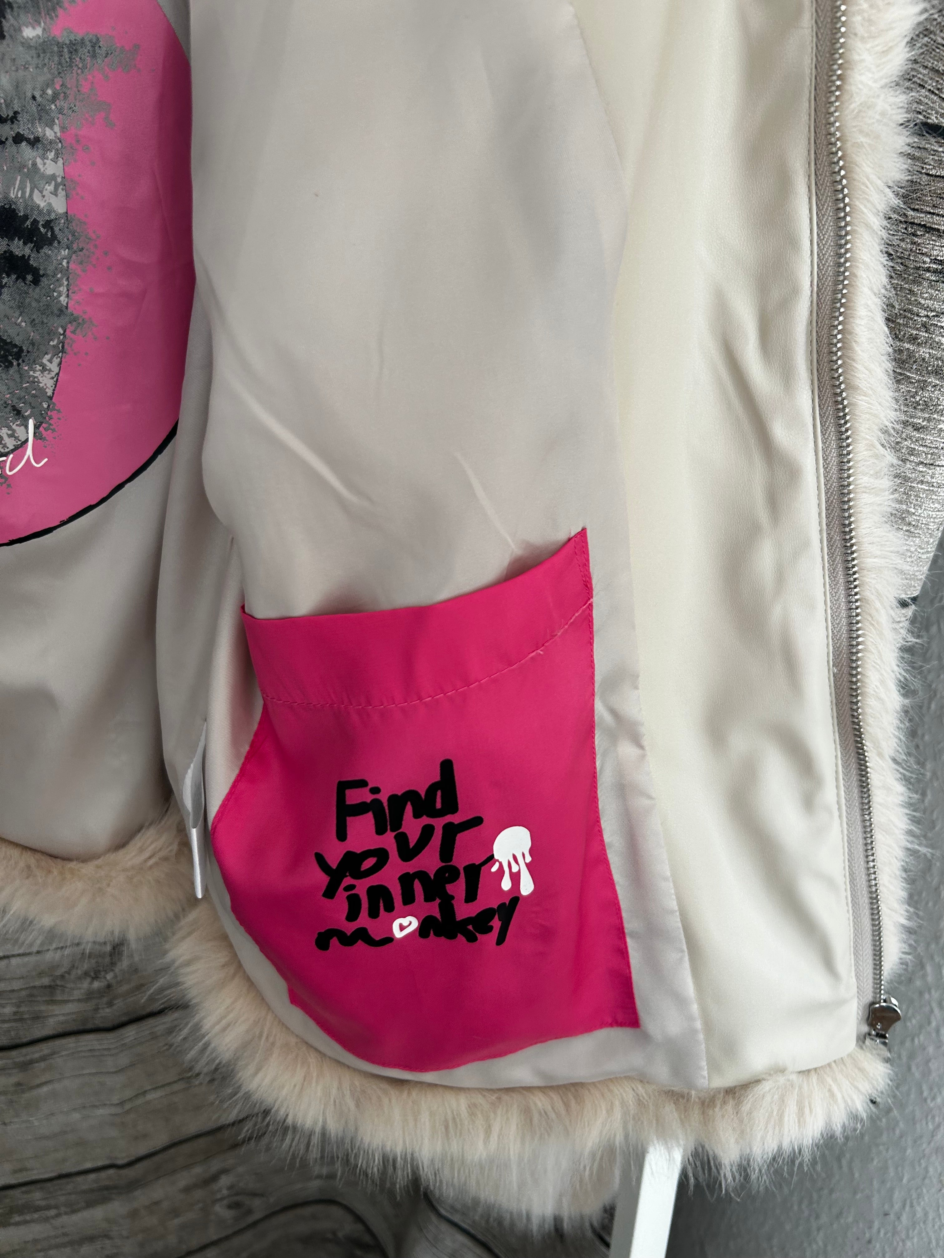 OP_Absurd Pandora Mink Jacke cremefarben