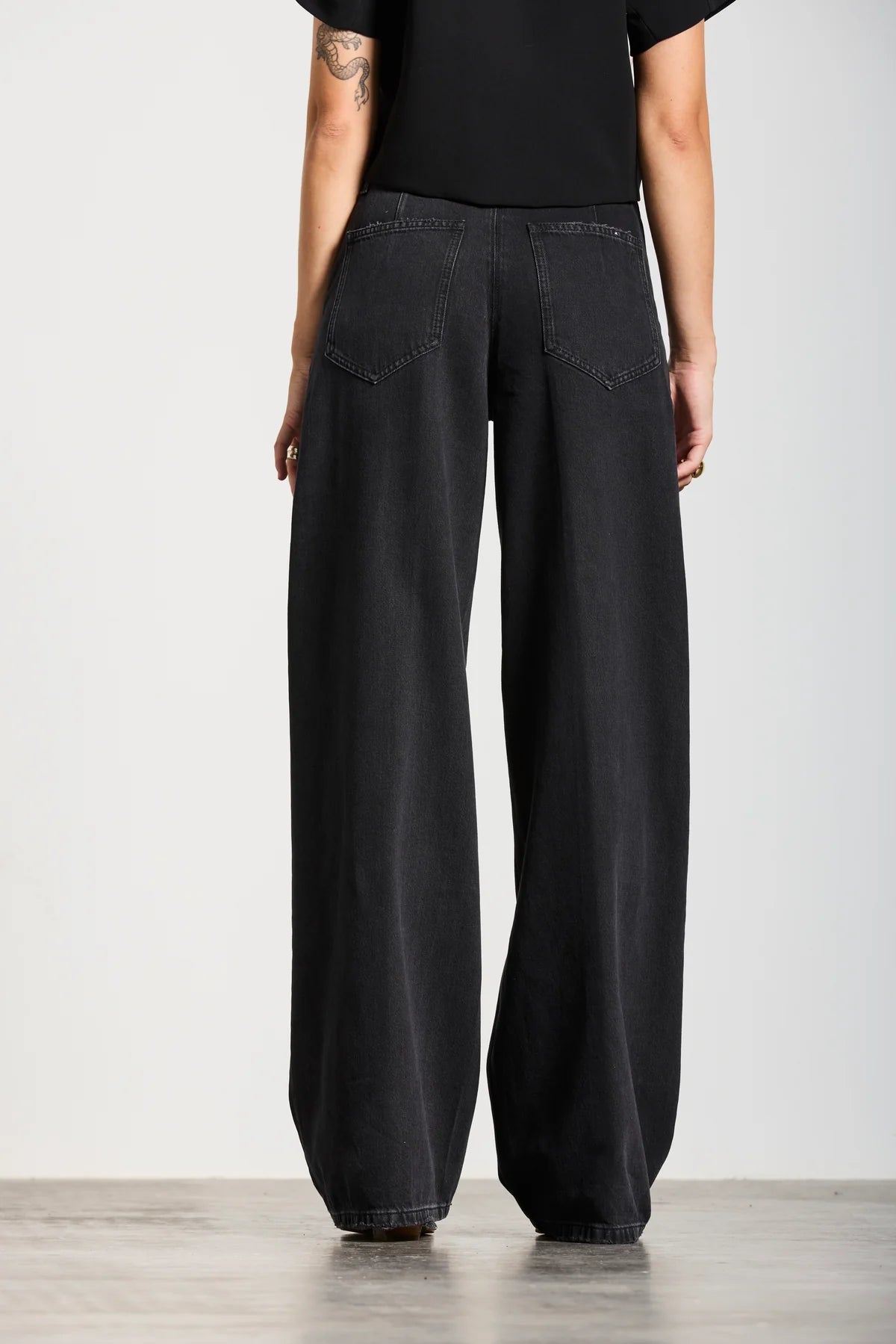 Goldgarn Denim Wallstadt Twisted Wide Leg Vintage Black