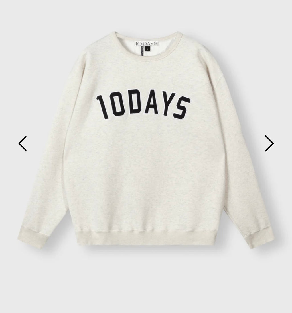 10 DAYS The Statement Sweater