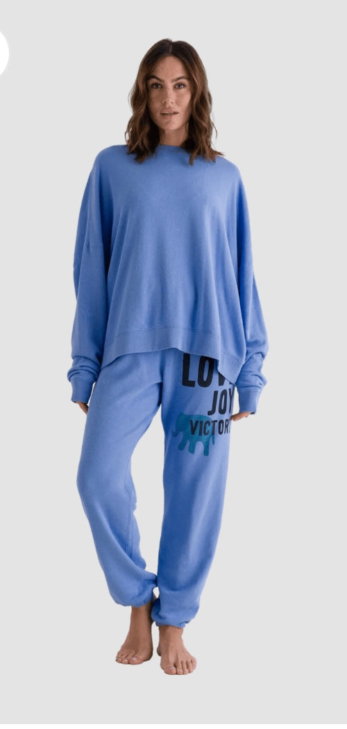Love Joy Victory Sweatshirt Moa