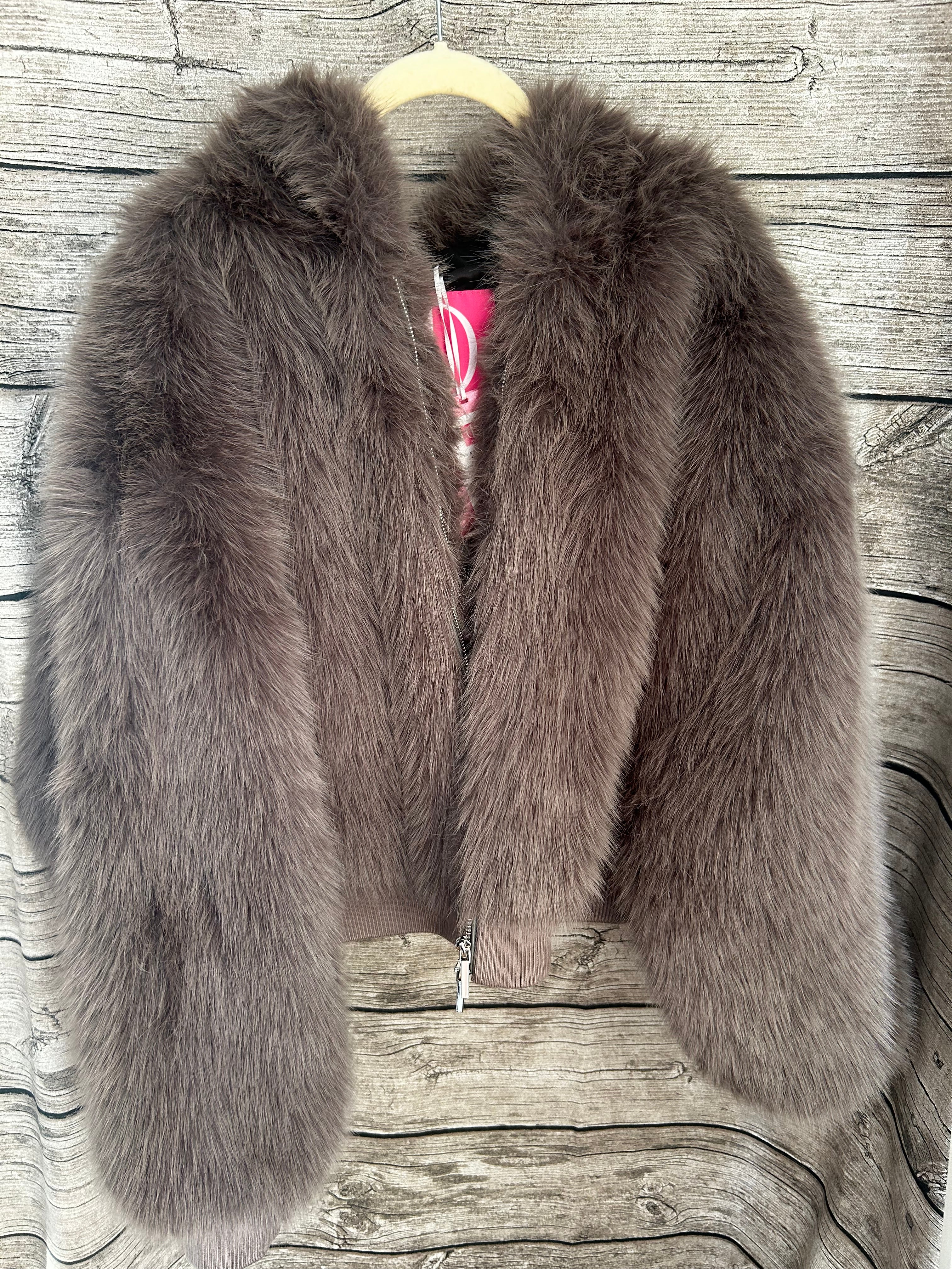 OP_Absurd Mario Mink Jacket grau